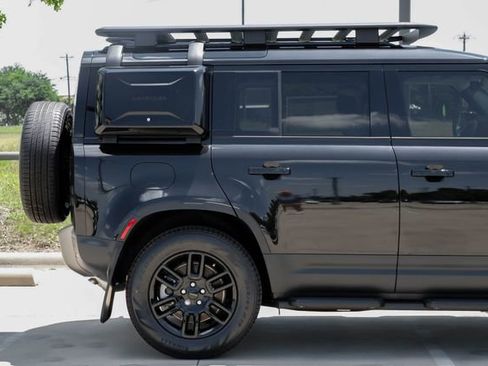 New 2026 Land Rover Defender 110 S AWD/4WD image 7