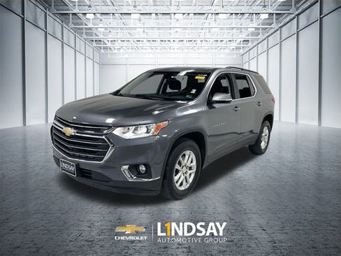 Used 2020 Chevrolet Traverse LT image 1