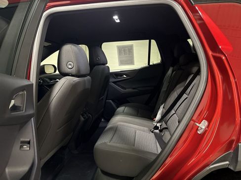 Used 2026 Chevrolet Equinox LT FWD image 23