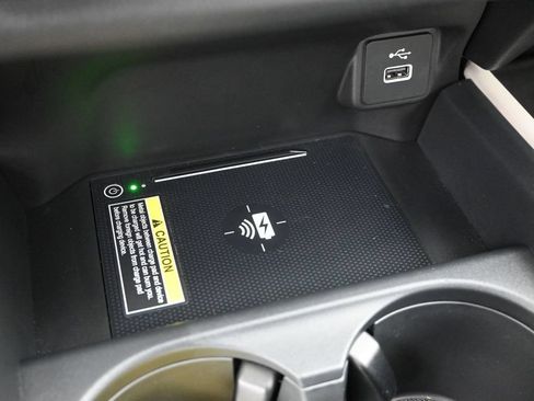 Certified 2025 Honda HR-V EX-L image 17