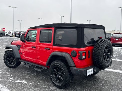 Used 2023 Jeep Wrangler Willys image 5