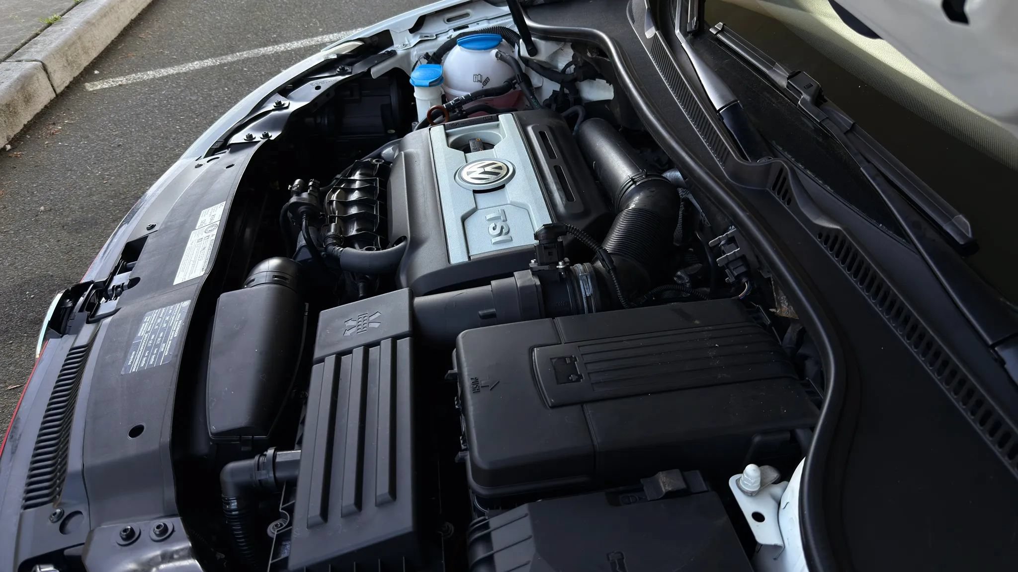 Used 2011 Volkswagen GTI 4-Door FWD image 65