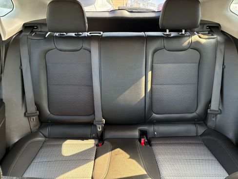 Used 2025 Chevrolet Trax LT w/ LT Convenience Package image 37