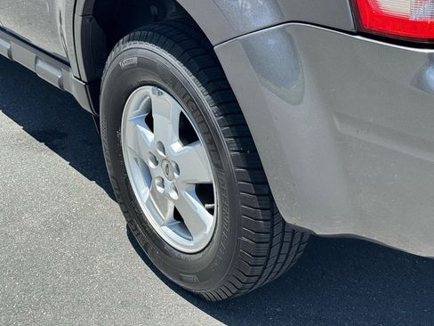 Used 2011 Ford Escape XLT FWD image 14