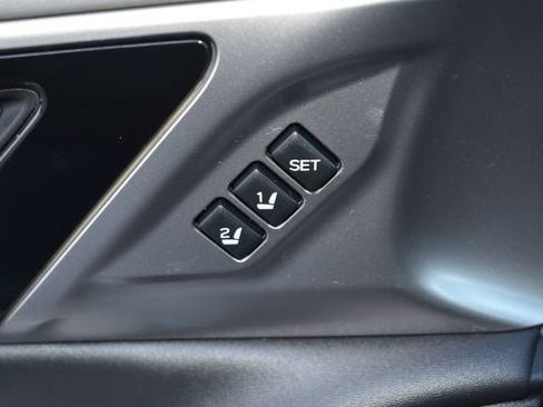 Used 2022 Subaru Outback Limited image 16