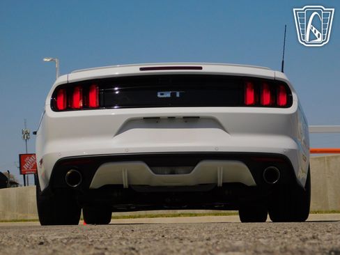 Used 2015 Ford Mustang GT Premium w/ Equipment Group 401A image 18