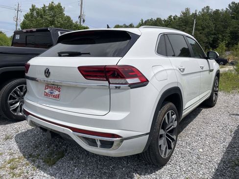 Used 2020 Volkswagen Atlas Cross Sport SEL R-Line FWD image 10