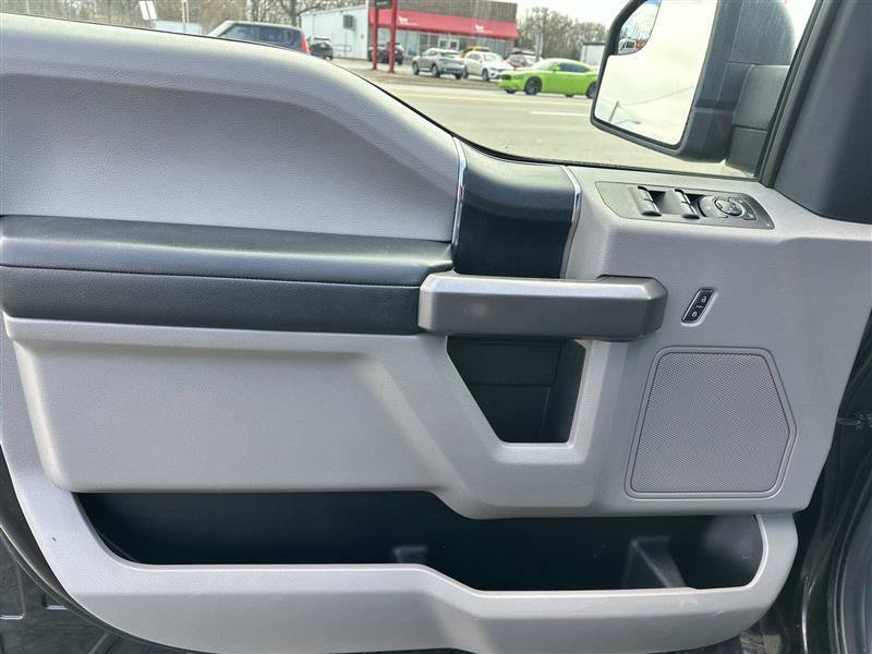 Used 2020 Ford F150 XLT AWD/4WD image 3
