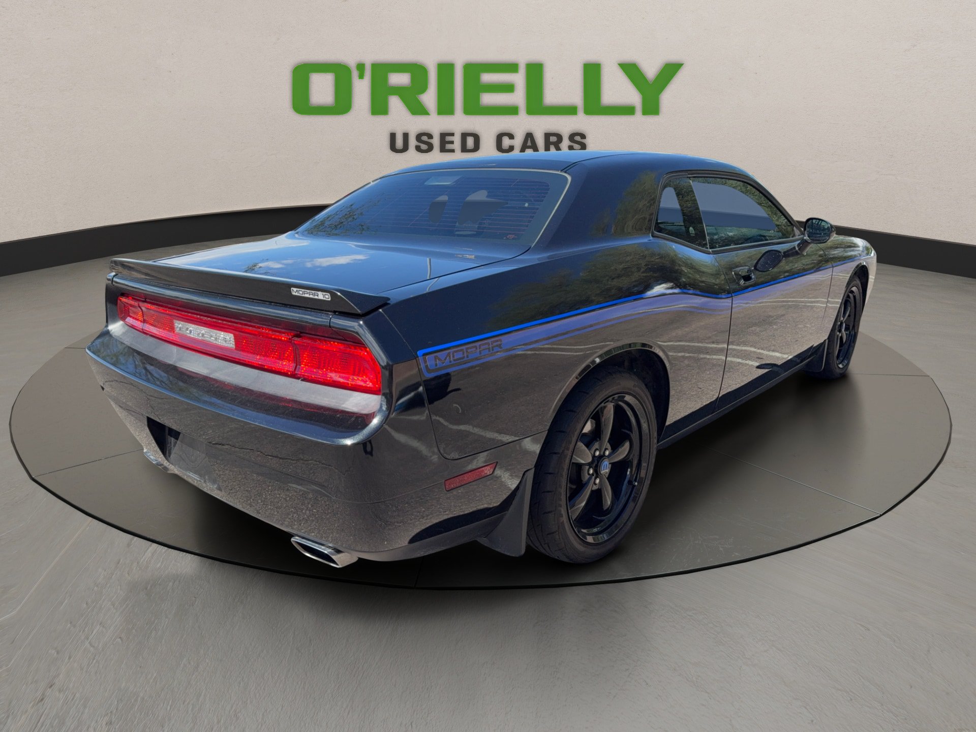 Used 2010 Dodge Challenger R/T w/ Mopar 10 Pkg RWD image 6