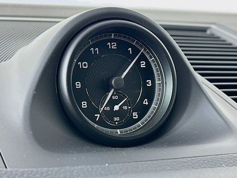 New 2026 Porsche Macan AWD/4WD image 16