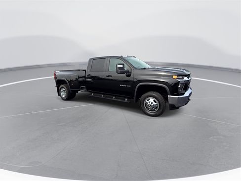 Used 2022 Chevrolet Silverado 3500 LT w/ Convenience Package image 6