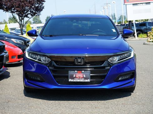 Used 2018 Honda Accord Sport image 8
