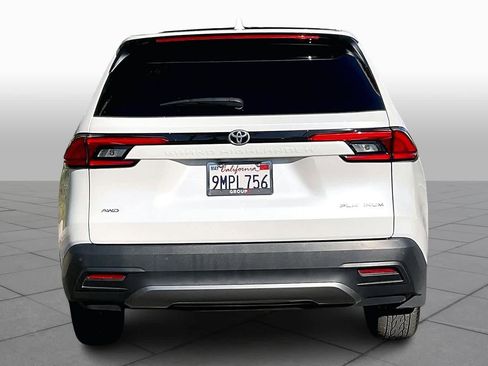 Used 2024 Toyota Grand Highlander Platinum image 5