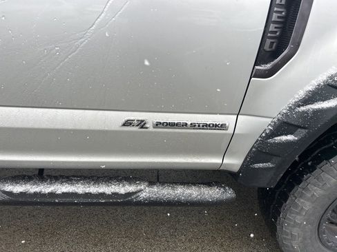 Used 2017 Ford F250 XLT image 7