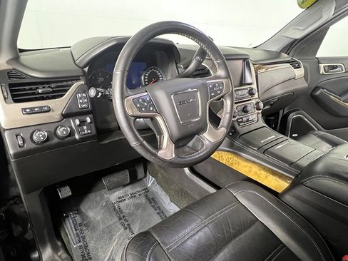 Used 2017 GMC Yukon XL Denali w/ Open Road Package AWD/4WD image 23