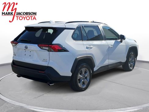 Used 2024 Toyota RAV4 XLE image 9