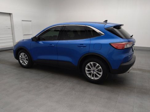Used 2020 Ford Escape SE image 3