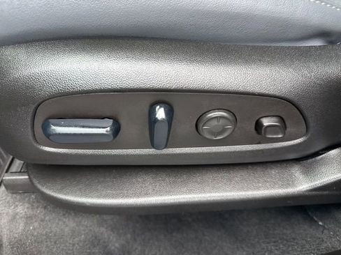 Used 2024 Buick Enclave Premium image 14