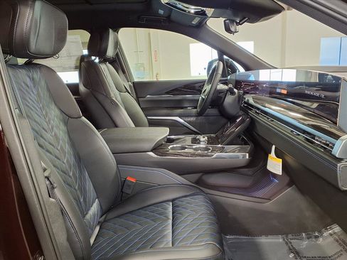 New 2026 Cadillac Escalade IQL Luxury image 6