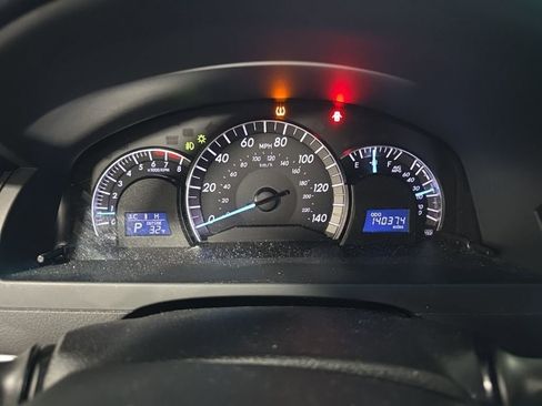 Used 2014 Toyota Camry SE image 11