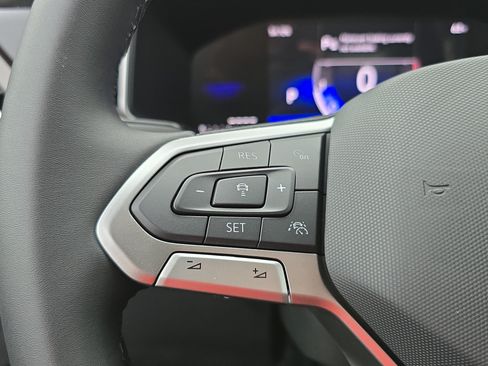 New 2026 Volkswagen Taos SE FWD image 16