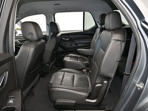 Used 2020 Chevrolet Traverse LT w/ LT Premium Package image 43