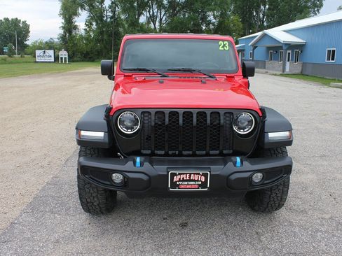 Used 2023 Jeep Wrangler Unlimited w/ Cold Weather Group AWD/4WD image 2