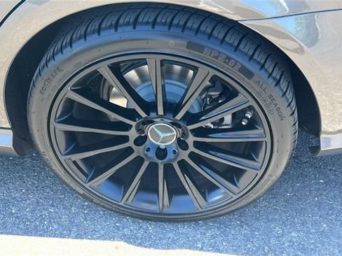Used 2011 Mercedes-Benz E 350 Sedan image 6
