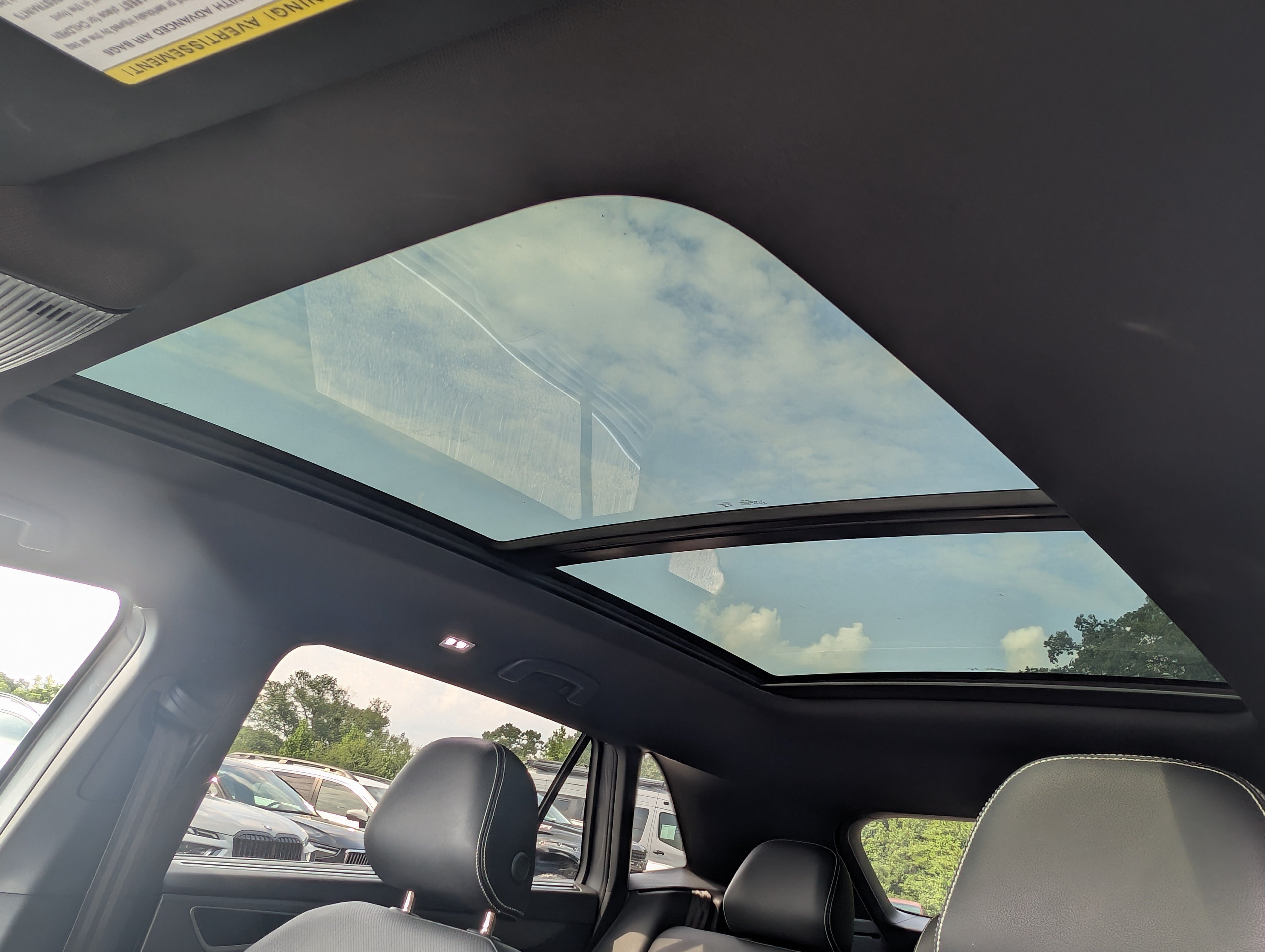 Used 2026 Volkswagen Atlas Cross Sport SE w/ Panoramic Sunroof Package FWD image 15