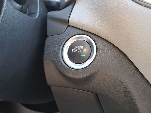 Used 2023 Chevrolet Equinox LS w/ LS Convenience Package image 23