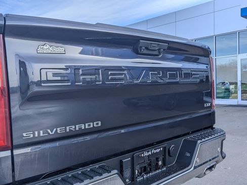 Used 2022 Chevrolet Silverado 1500 LTZ image 10