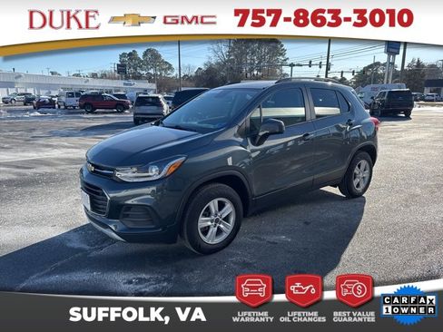 Used 2022 Chevrolet Trax LT w/ LT Convenience Package image 15