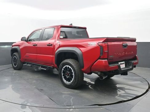 Used 2025 Toyota Tacoma TRD Off-Road AWD/4WD image 3