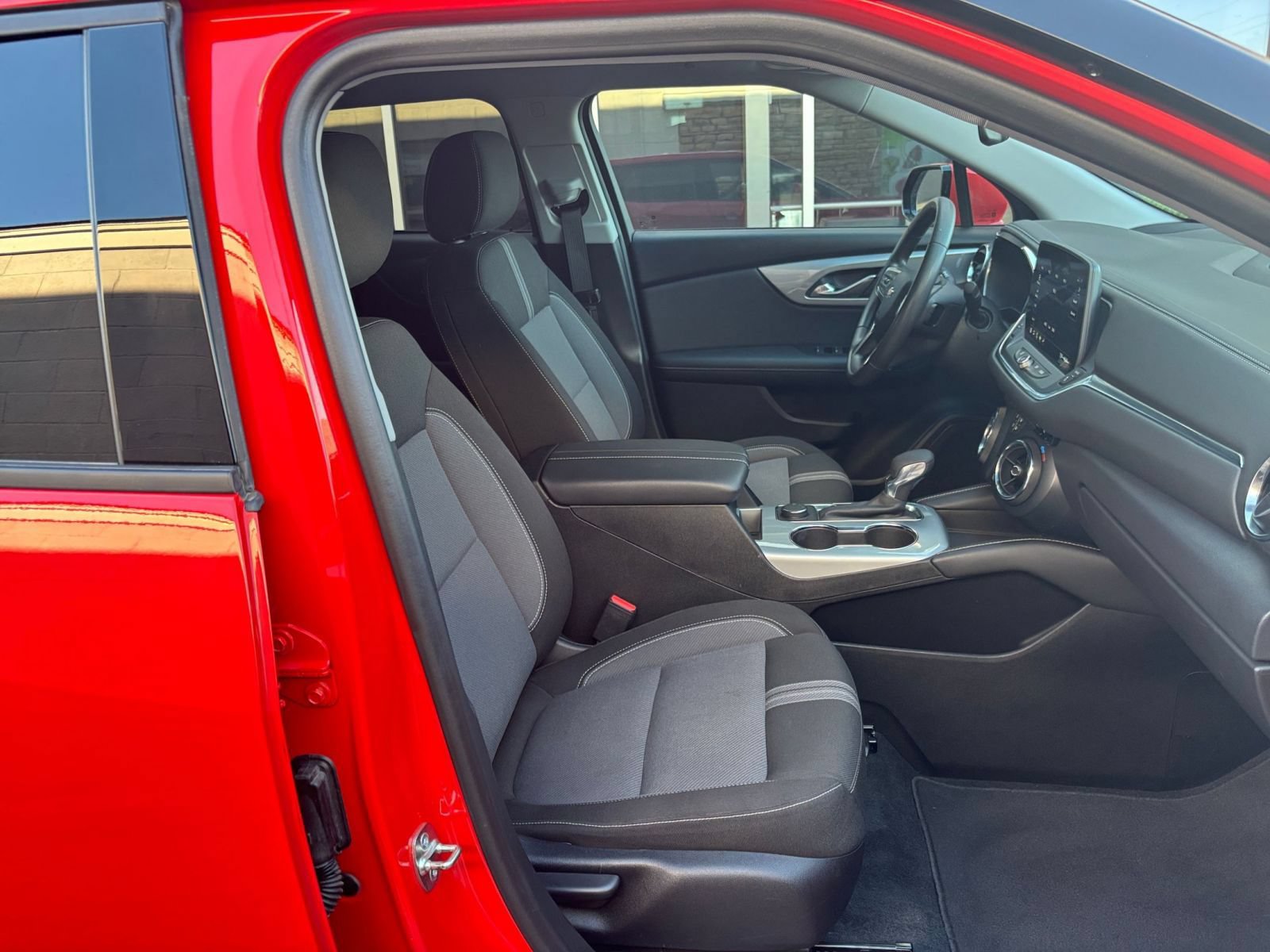 Used 2026 Chevrolet Blazer LT FWD image 37