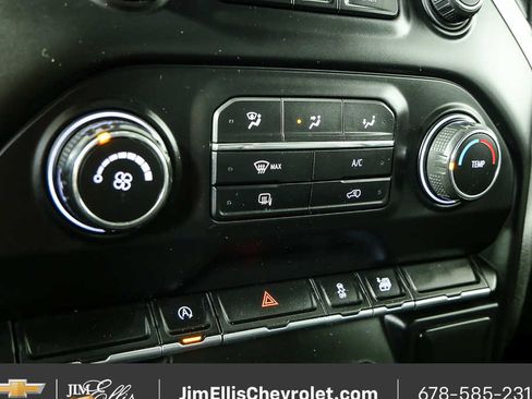 Used 2020 Chevrolet Silverado 1500 LT image 13