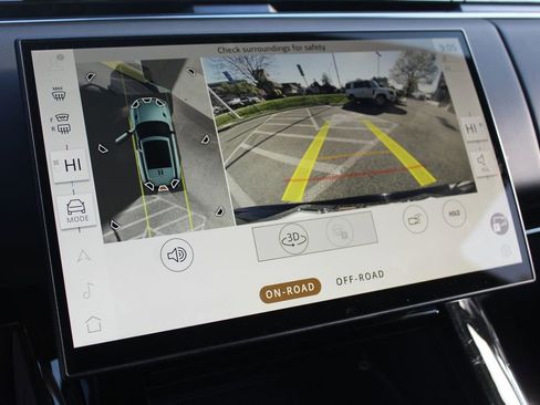 Used 2024 Land Rover Range Rover Sport Dynamic SE image 21