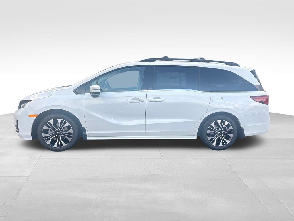 New 2026 Honda Odyssey Elite image 3