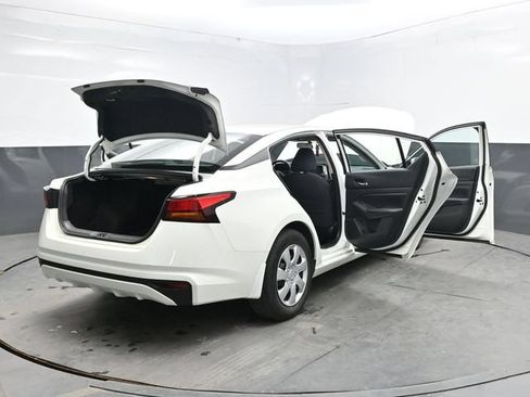 Used 2020 Nissan Altima 2.5 S FWD image 46