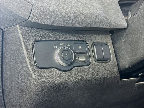 Used 2021 Mercedes-Benz Sprinter 2500 w/ Driver Convenience Package image 4