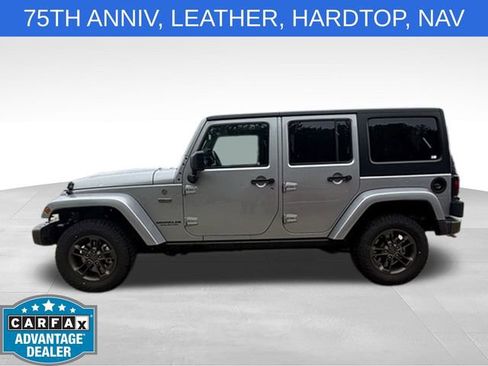 Used 2017 Jeep Wrangler Unlimited Sahara AWD/4WD image 7