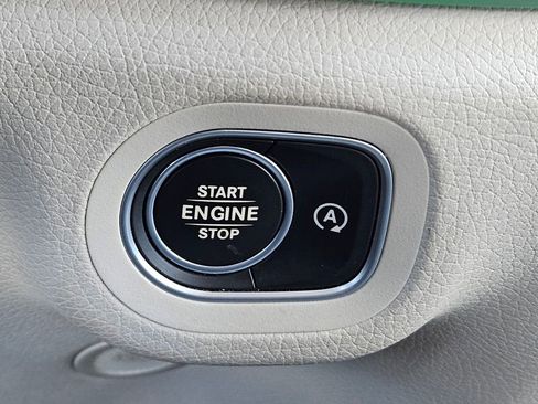 Used 2022 Mercedes-Benz GLE 350 4MATIC image 19