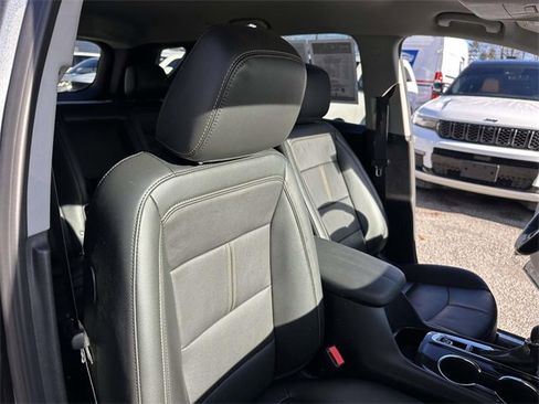 Used 2022 Chevrolet Equinox Premier image 29