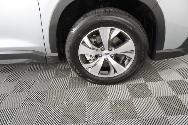 Certified 2025 Subaru Ascent Premium AWD/4WD image 15