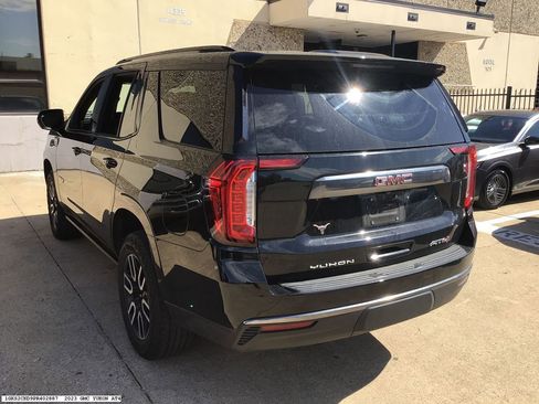 Used 2023 GMC Yukon AT4 image 4