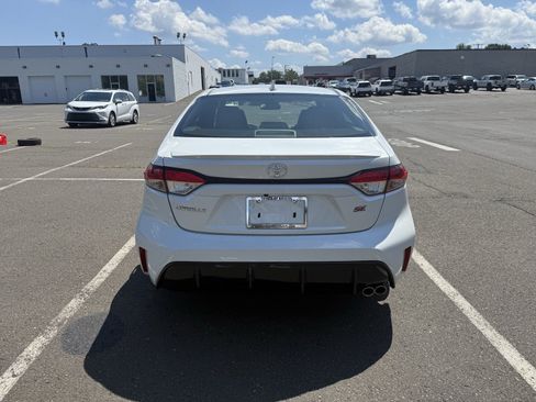 Used 2023 Toyota Corolla SE FWD image 6
