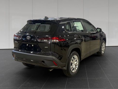 Used 2026 Toyota Corolla Cross L image 30