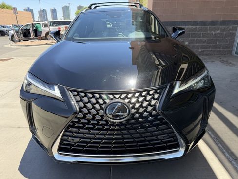 Used 2024 Lexus UX 250h FWD w/ Premium Package image 10