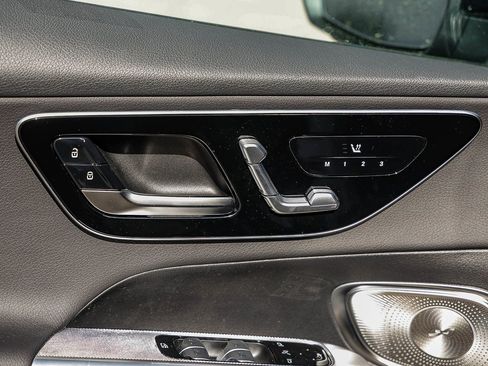 New 2026 Mercedes-Benz GLC 300 image 23