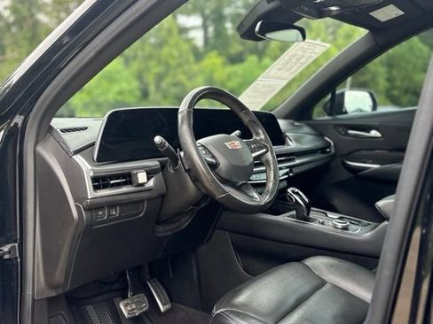 Used 2024 Cadillac XT4 Sport FWD image 26