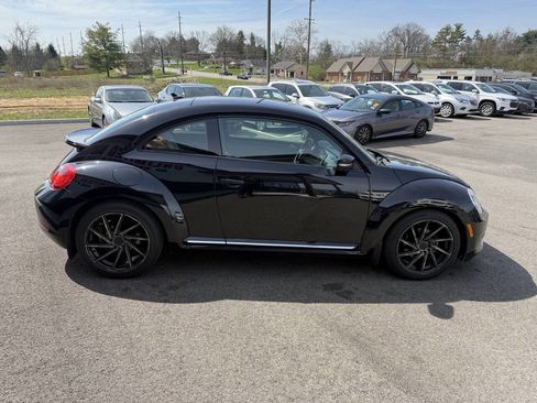 Used 2016 Volkswagen Beetle 1.8T Classic image 6